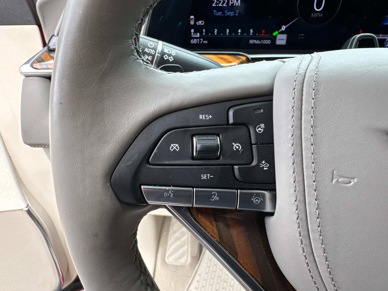 Used 2024 Cadillac Escalade Sport Platinum AWD/4WD image 33