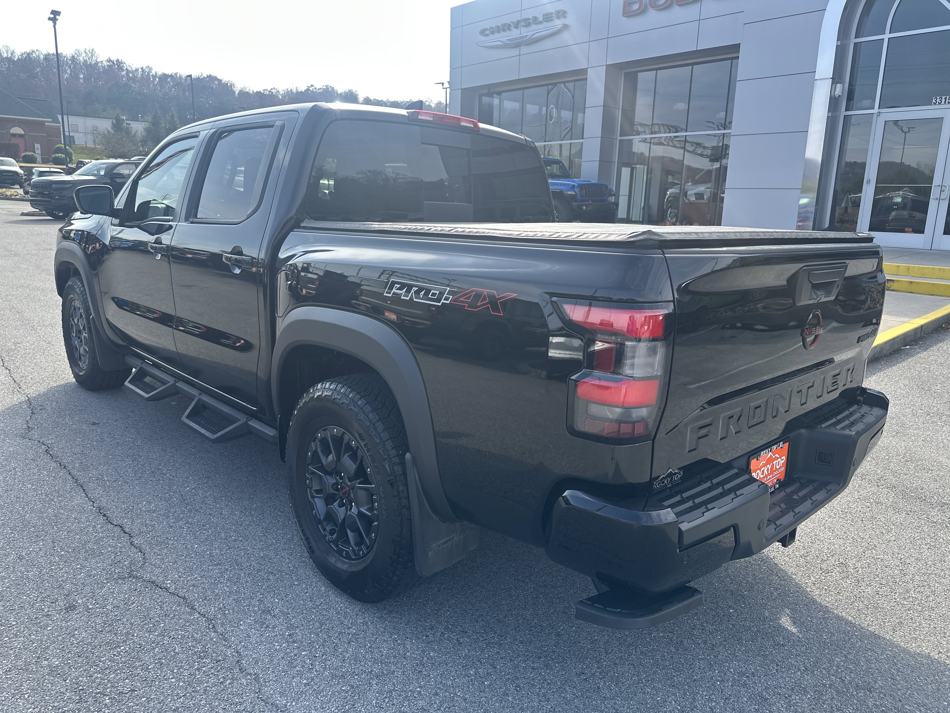 Used 2024 Nissan Frontier PRO-4X w/ Pro Premium Package image 11