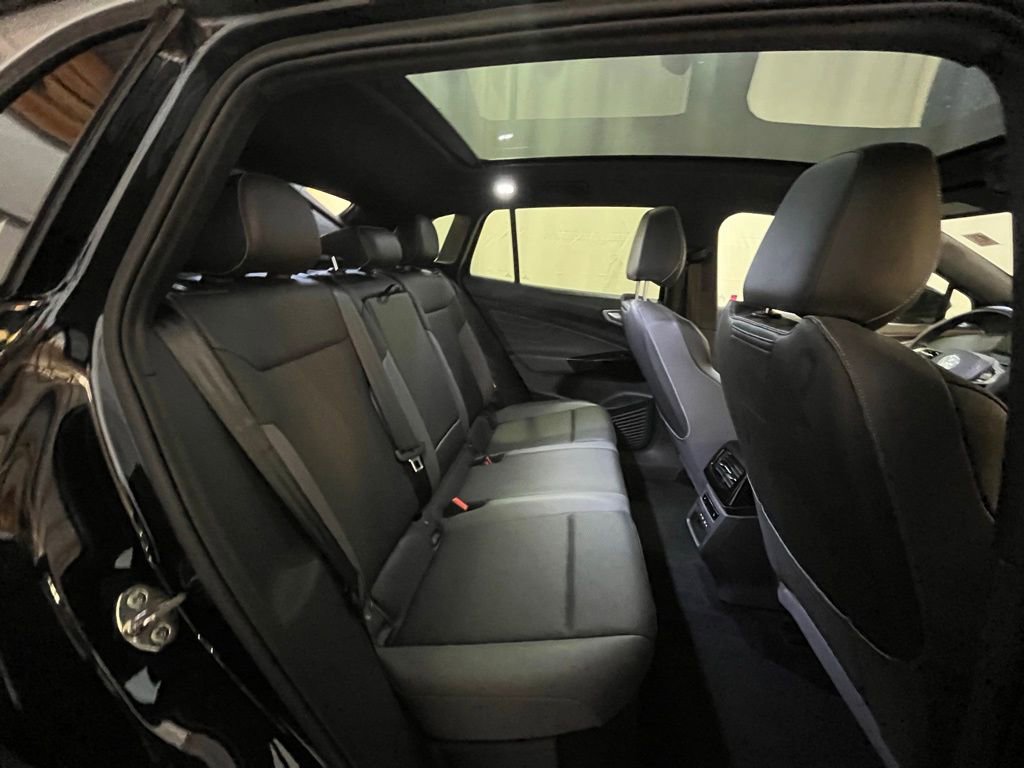 Used 2023 Volkswagen ID.4 Pro S Plus image 24