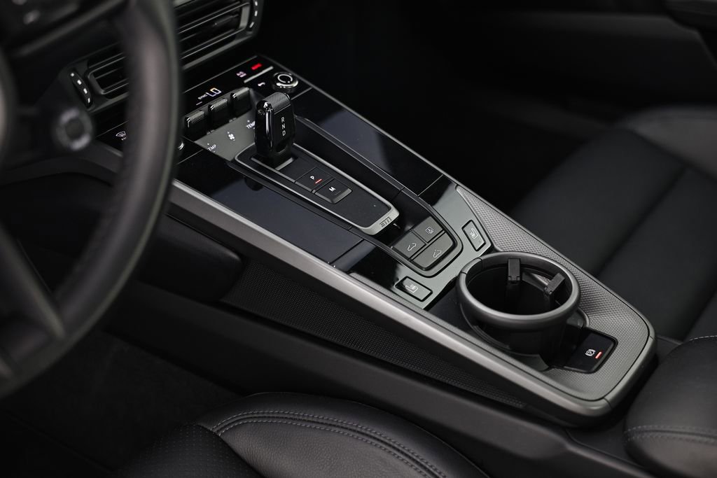 Certified 2021 Porsche 911 Carrera RWD image 25