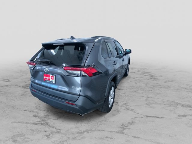 Used 2019 Toyota RAV4 XLE image 9