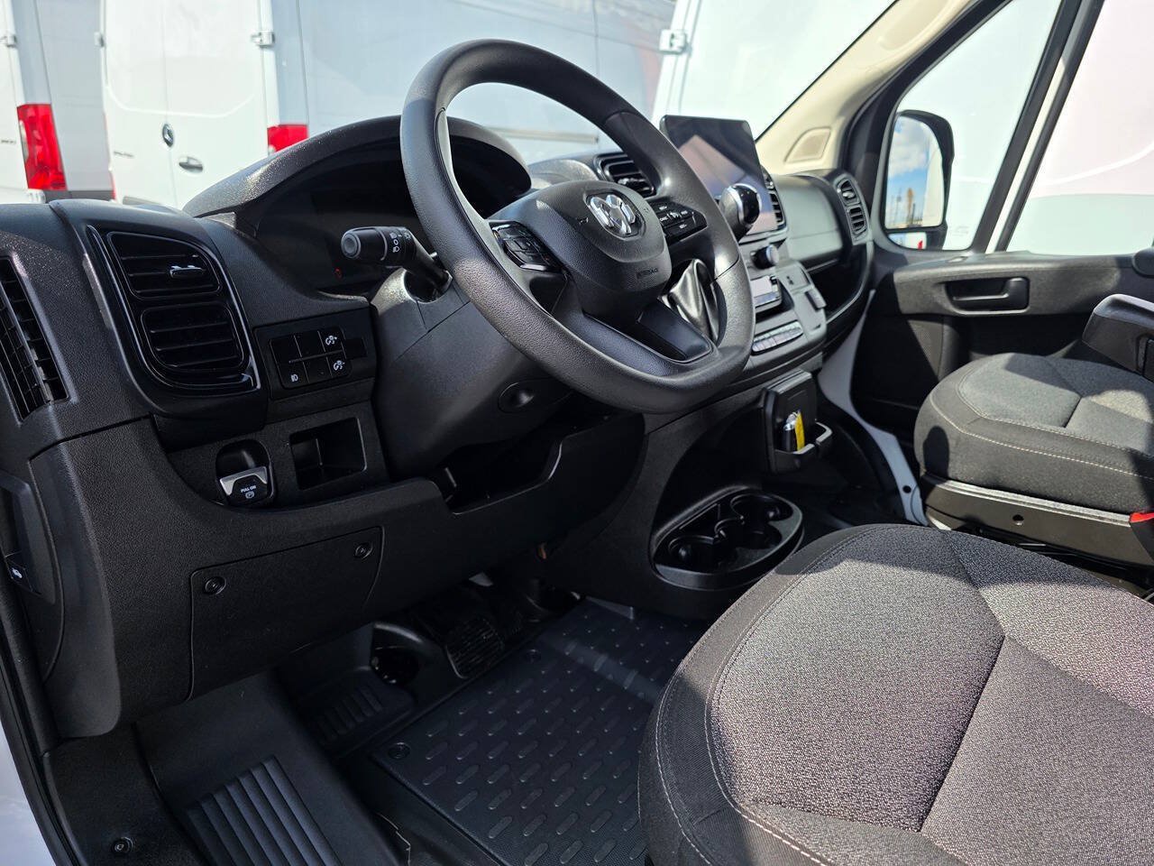 Used 2023 RAM ProMaster 3500 w/ Driver Convenience Group FWD image 18