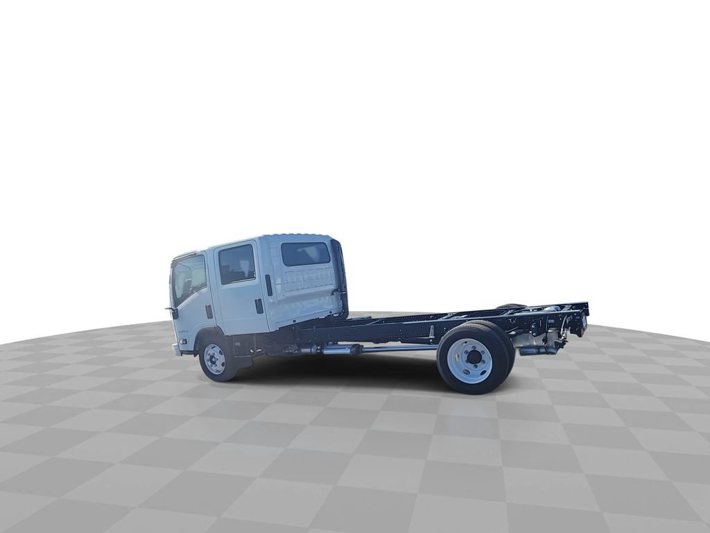 New 2025 Chevrolet Low Cab Forward RWD image 6