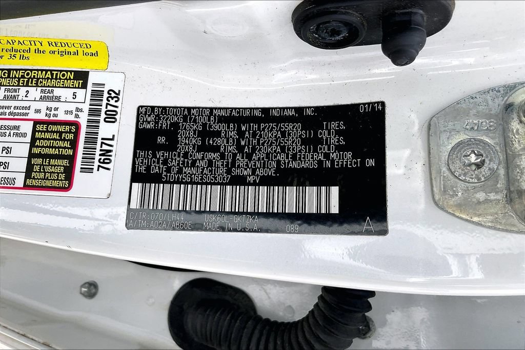 Used 2014 Toyota Sequoia Platinum RWD image 30