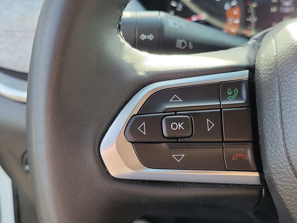 Used 2023 Jeep Compass Latitude w/ Sun and Sound Group image 5