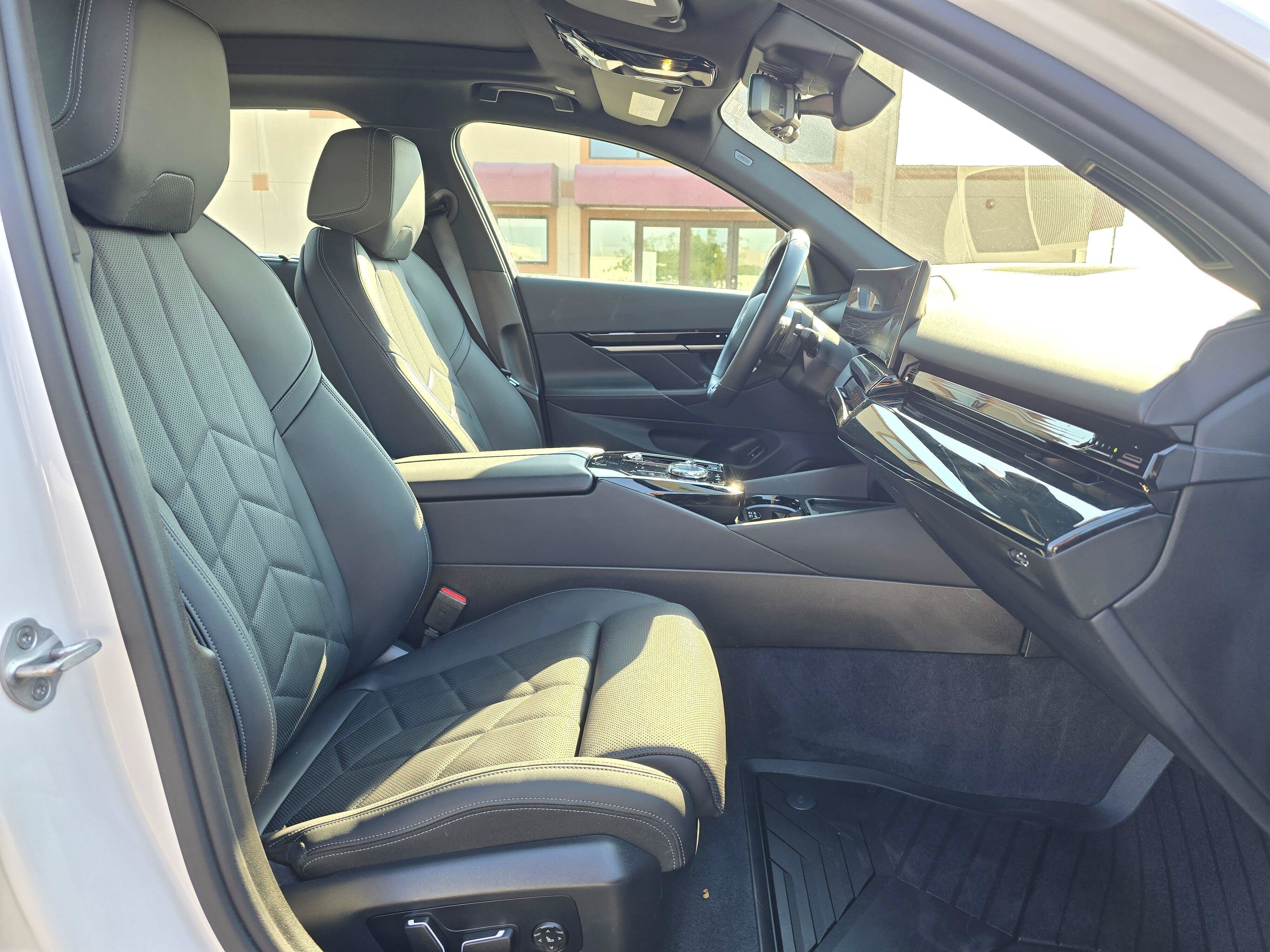 Certified 2024 BMW 530i xDrive w/ Executive Package AWD/4WD image 14