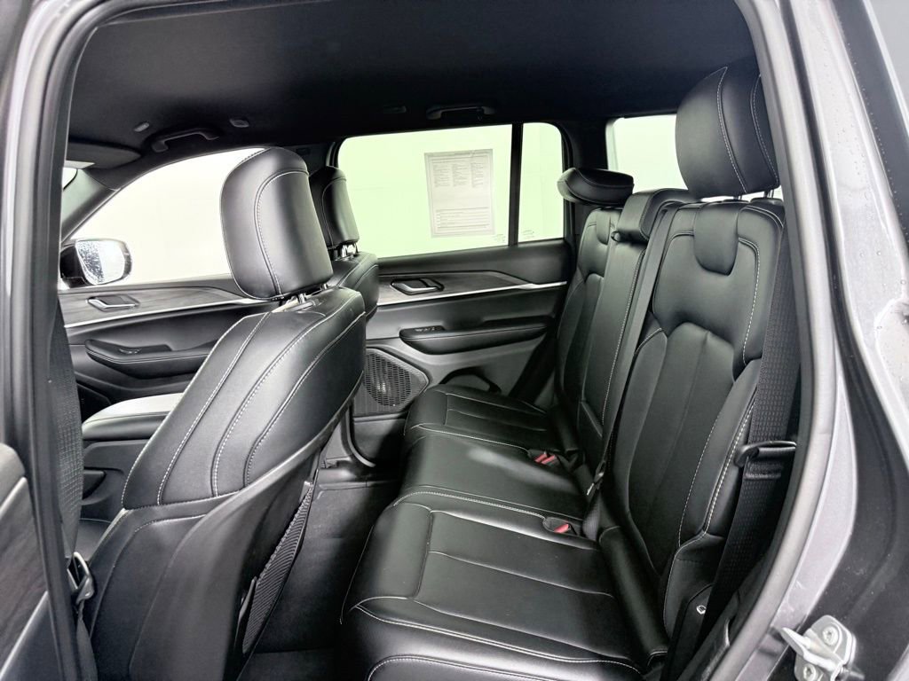 Used 2024 Jeep Grand Cherokee Limited w/ Trailer Tow Package image 22