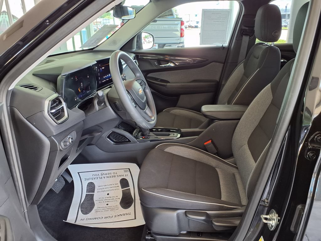 Used 2025 Chevrolet TrailBlazer LT FWD image 21