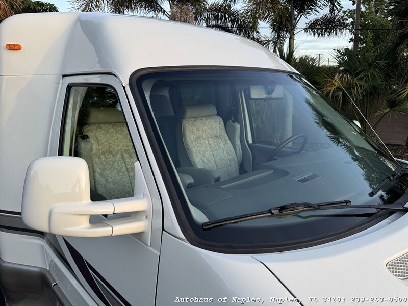 Used 1999 Volkswagen Eurovan FWD image 13