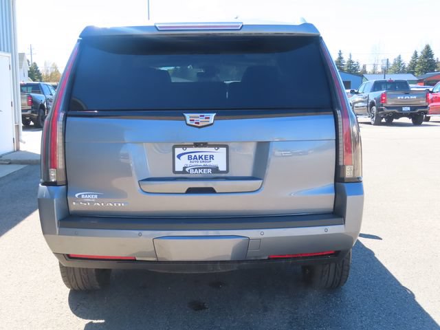Used 2020 Cadillac Escalade Premium Luxury AWD/4WD image 11