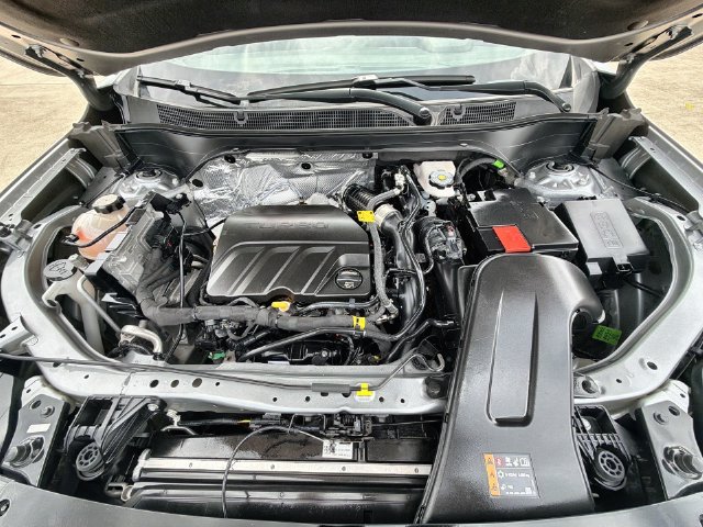 Used 2025 Chevrolet Trax ACTIV w/ Sunroof Package FWD image 28