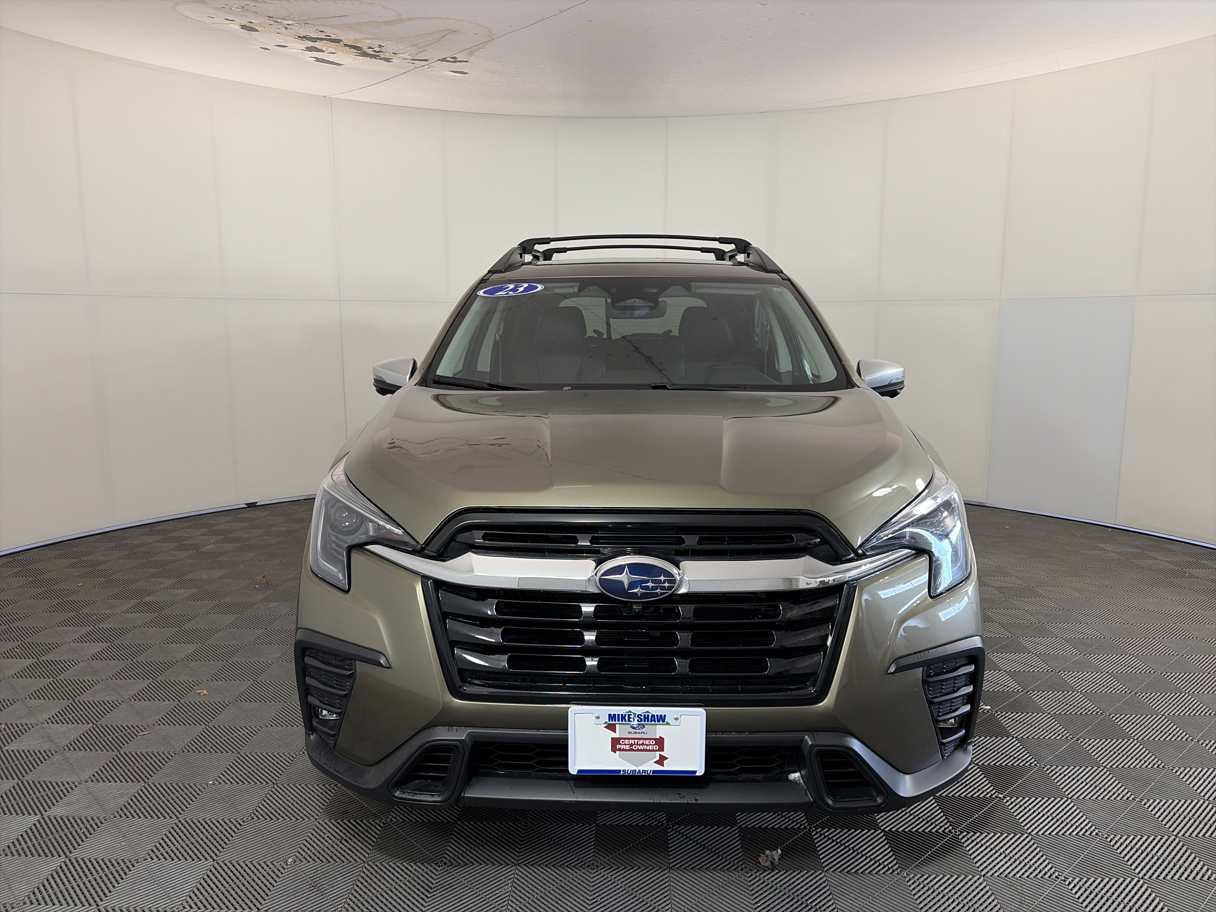 Certified 2023 Subaru Ascent Limited w/ Technology Package image 2
