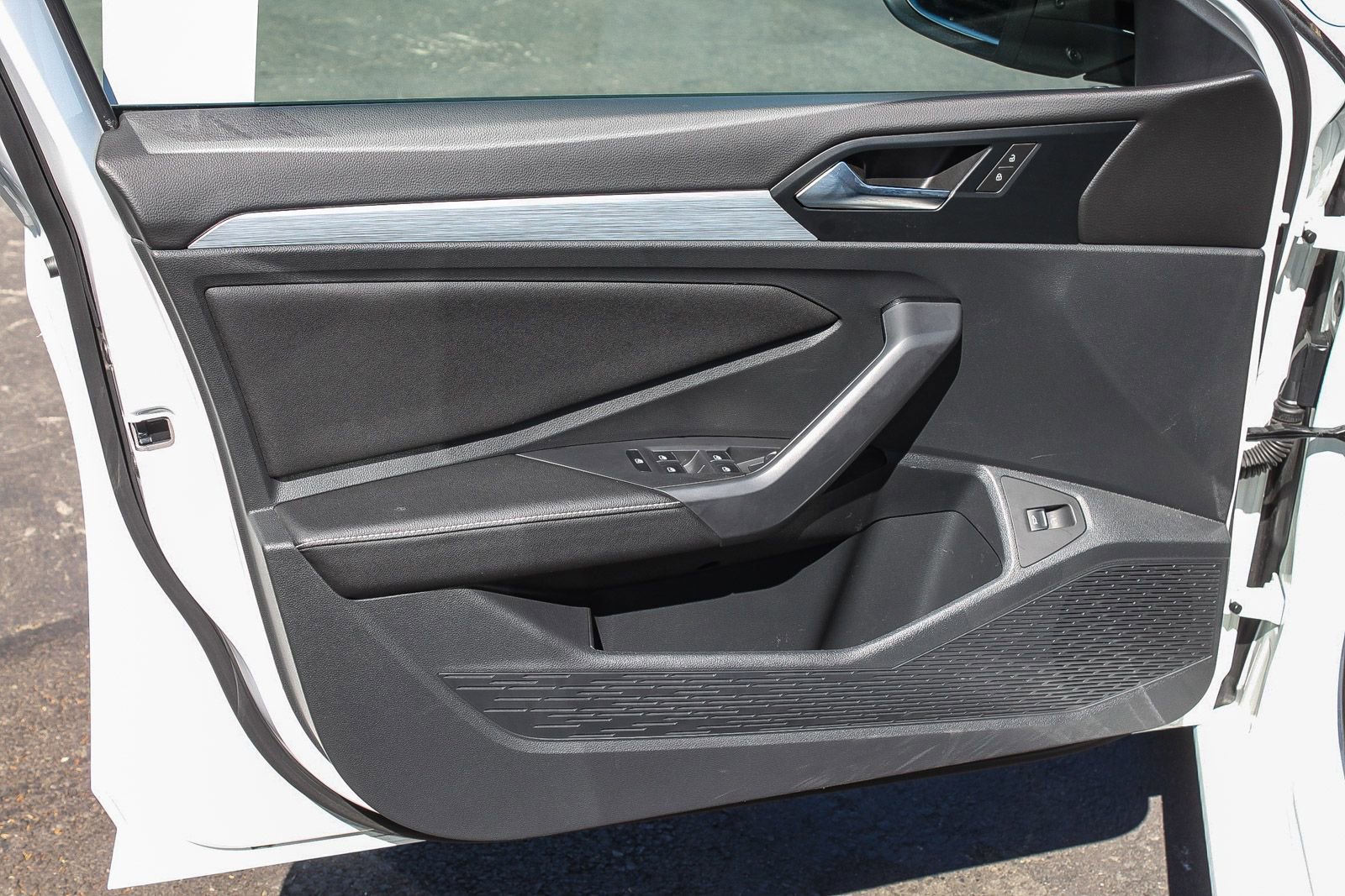 Used 2025 Volkswagen Jetta Sport FWD image 21