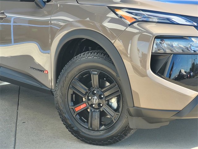 New 2026 Nissan Rogue Rock Creek image 2