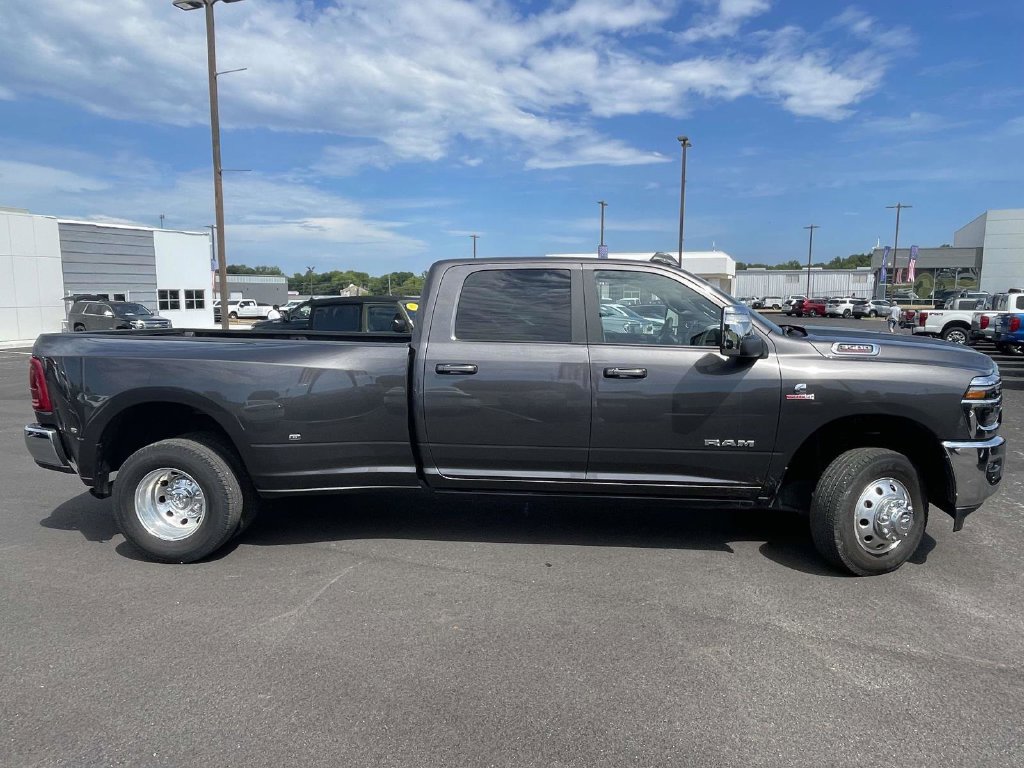 Used 2026 RAM 3500 Laramie w/ Max Tow Package AWD/4WD image 2