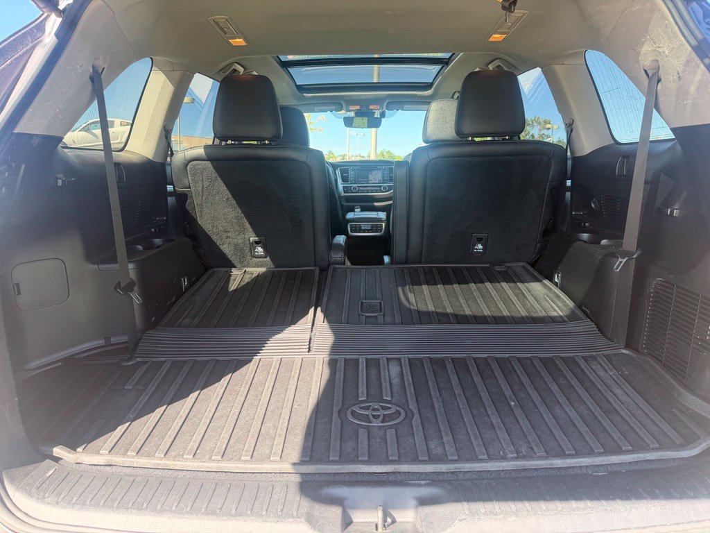 Used 2019 Toyota Highlander Limited Platinum AWD/4WD image 25