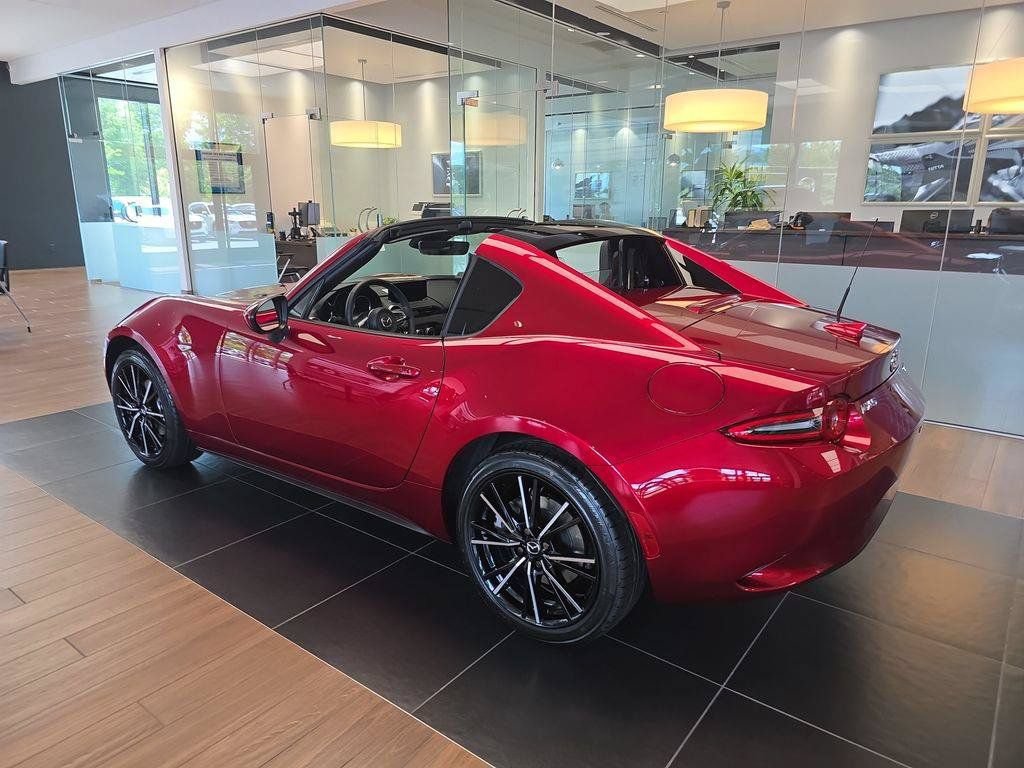 New 2026 MAZDA MX-5 Miata RF Grand Touring RWD image 4
