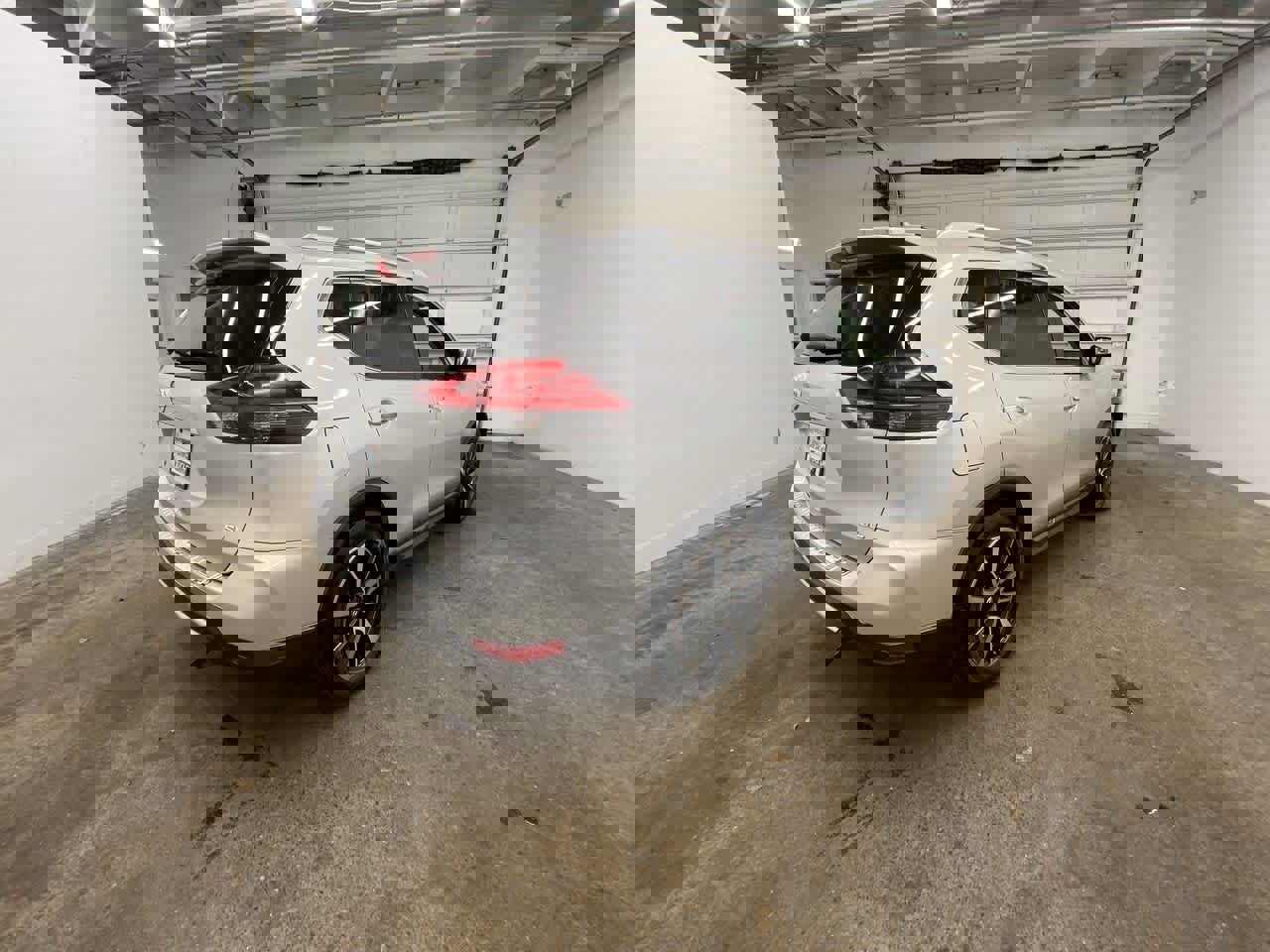 Used 2017 Nissan Rogue SL w/ SL Premium Package image 6