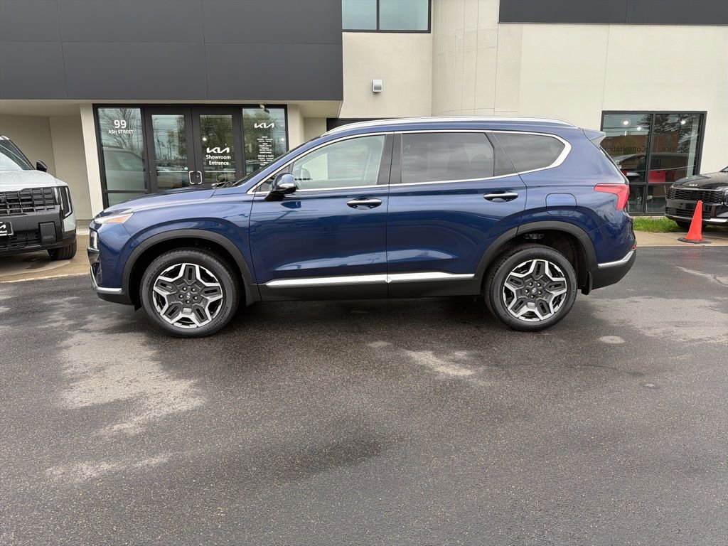 Used 2023 Hyundai Santa Fe SEL Premium w/ Cargo Package AWD/4WD image 2