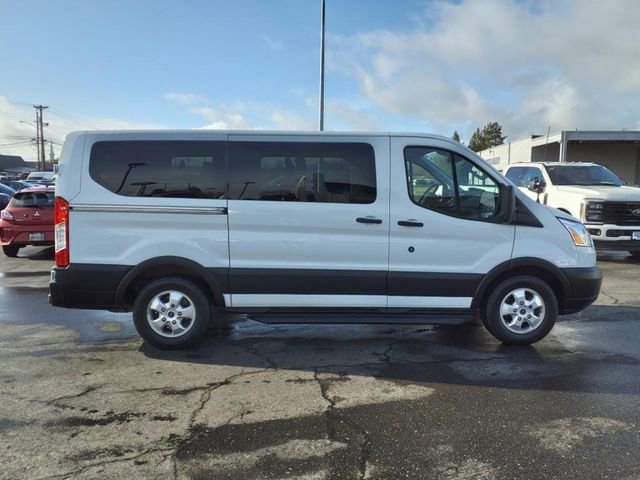 Used 2019 Ford Transit 150 XLT image 4