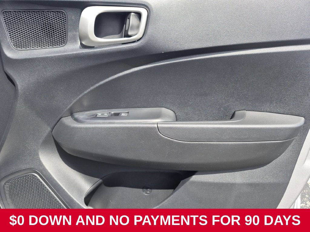 Used 2026 Hyundai Venue SEL FWD image 29