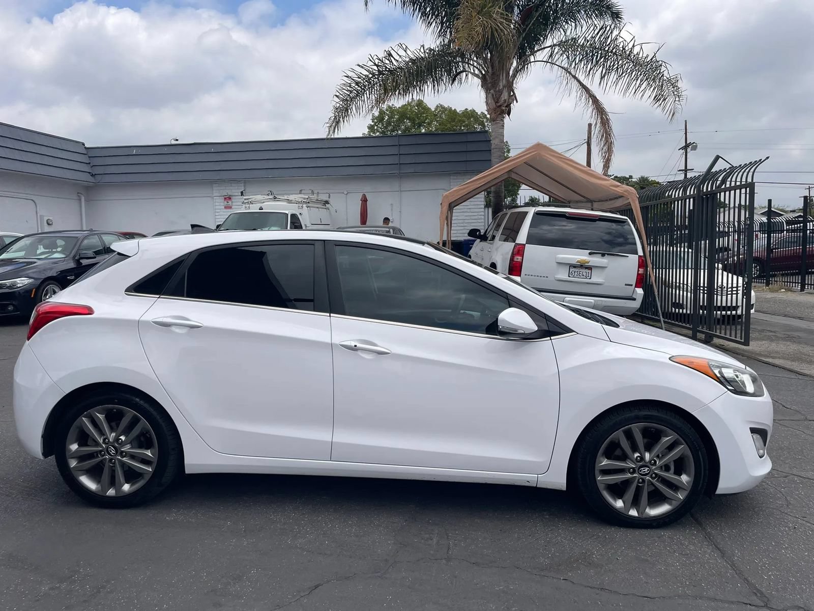 Used 2016 Hyundai Elantra GT w/ Option Group 03 FWD image 12