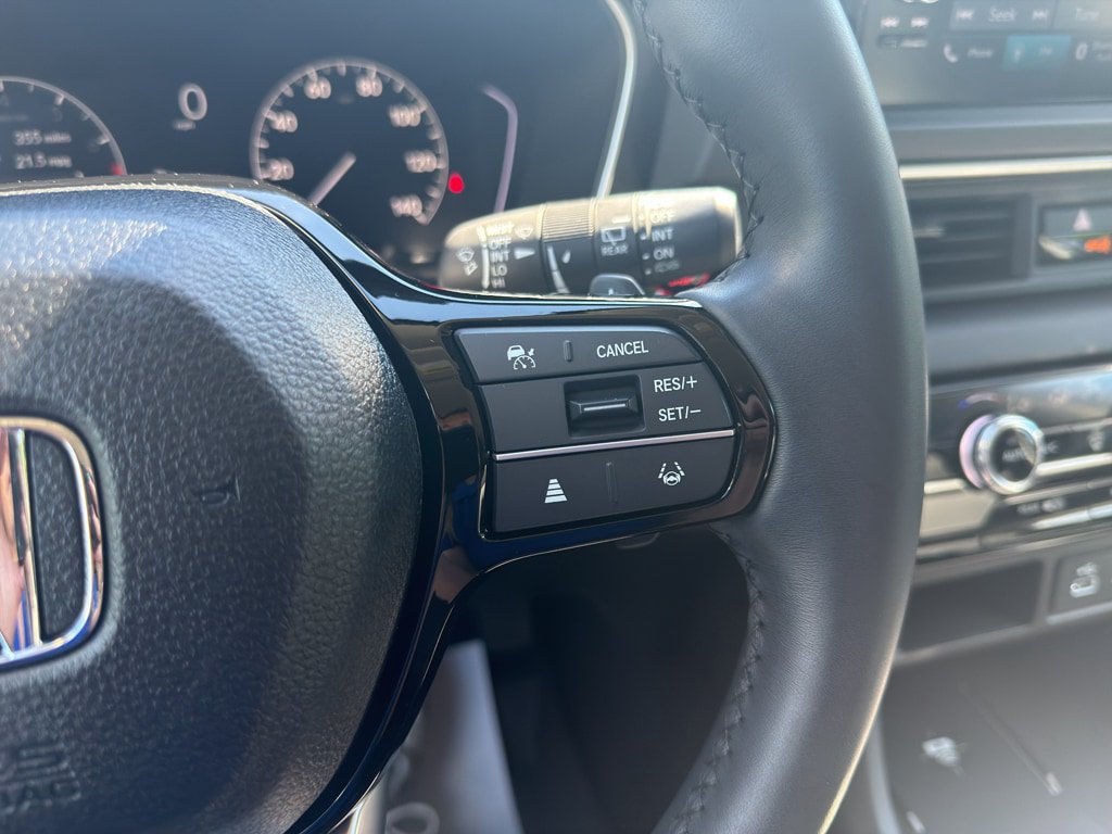 Used 2025 Honda Pilot EX-L image 15