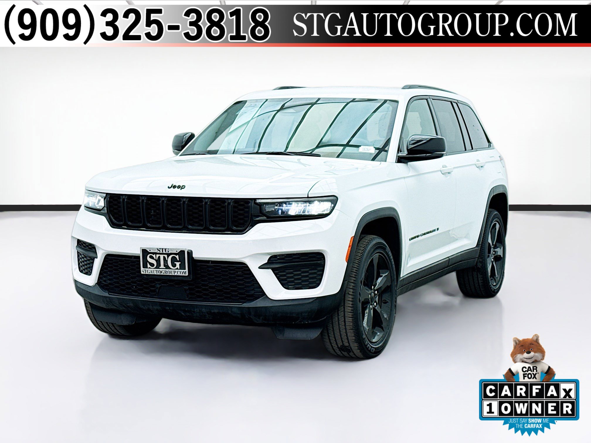 Used 2023 Jeep Grand Cherokee Altitude image 1