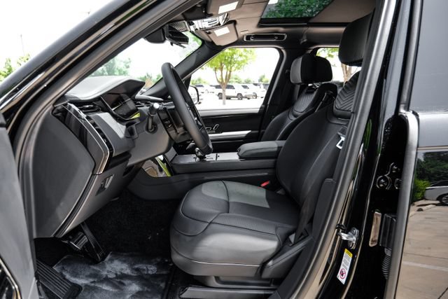 New 2026 Land Rover Range Rover SV AWD/4WD image 4