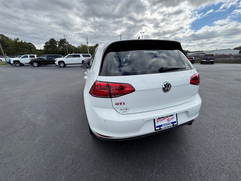 Used 2016 Volkswagen GTI Autobahn w/ Driver Assistance Package FWD image 4