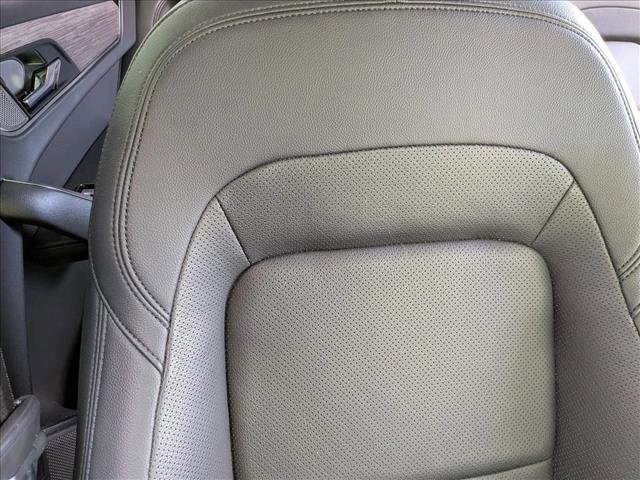 Used 2023 Jaguar F-PACE S image 19