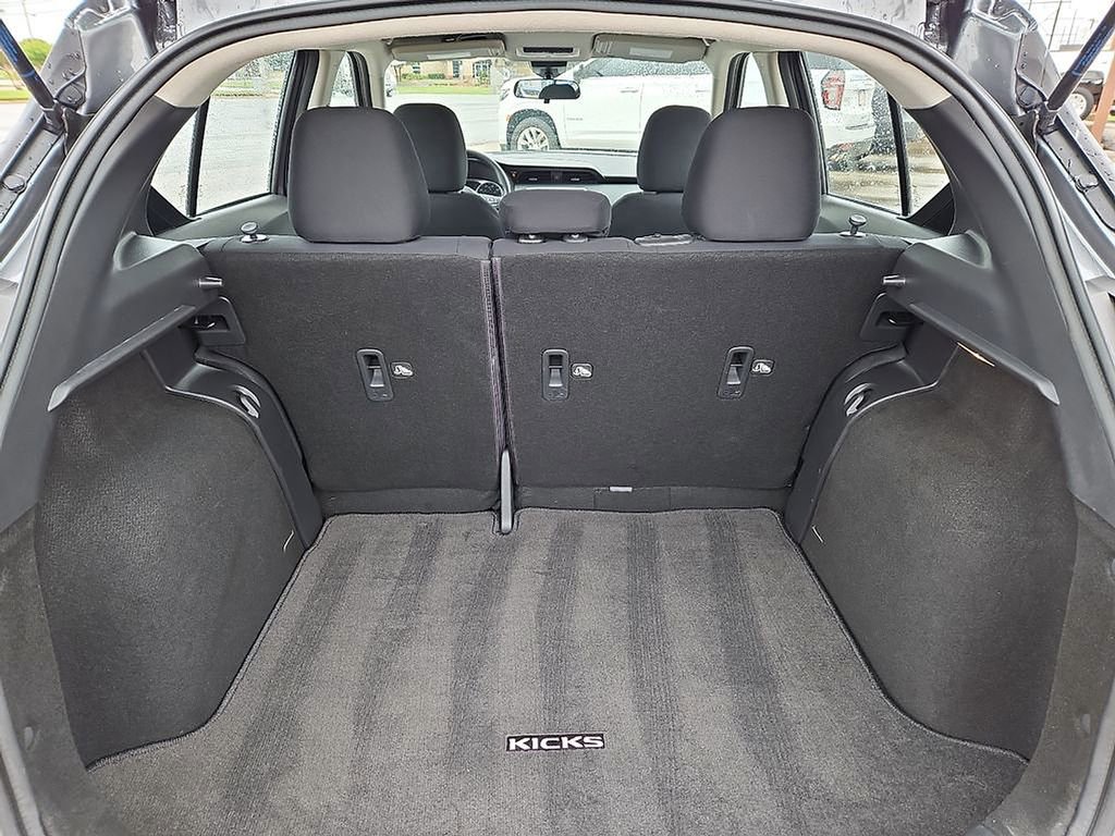 Used 2023 Nissan Kicks S FWD image 14