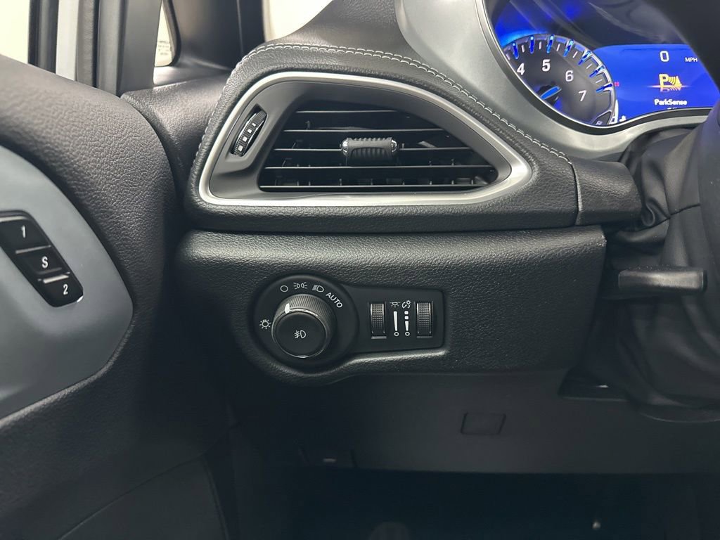 New 2026 Chrysler Pacifica Limited w/ S Appearance Package image 36