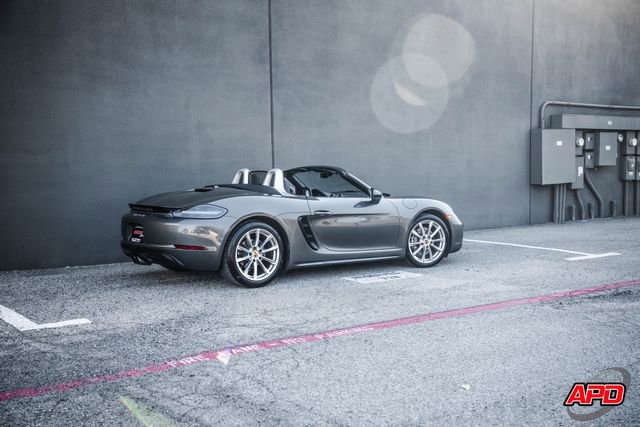 Used 2021 Porsche 718 Boxster RWD image 21