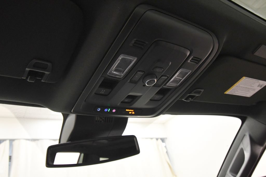 Used 2025 Chevrolet Tahoe RST w/ Comfort Package AWD/4WD image 29