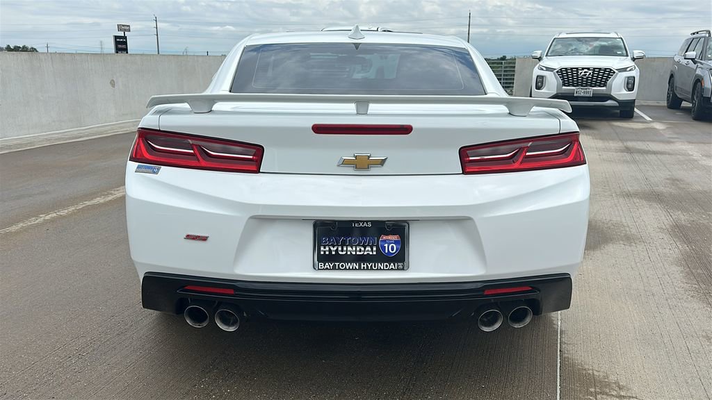 Used 2017 Chevrolet Camaro SS RWD image 12