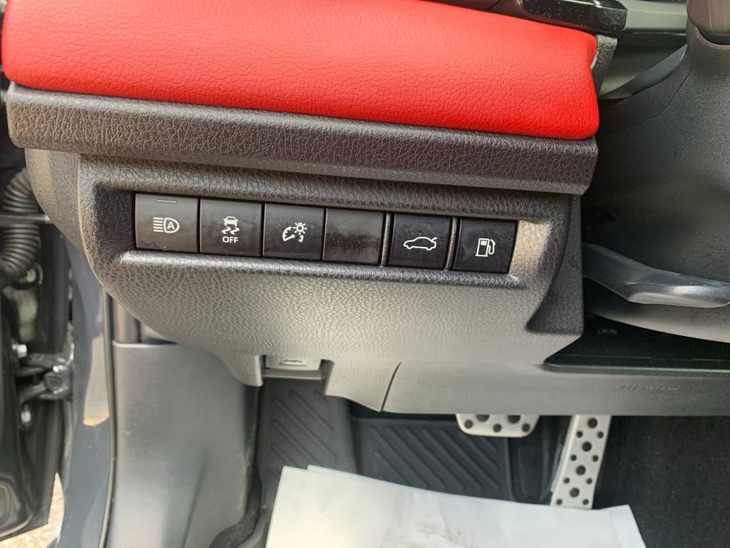Used 2026 Toyota Camry XSE FWD image 30
