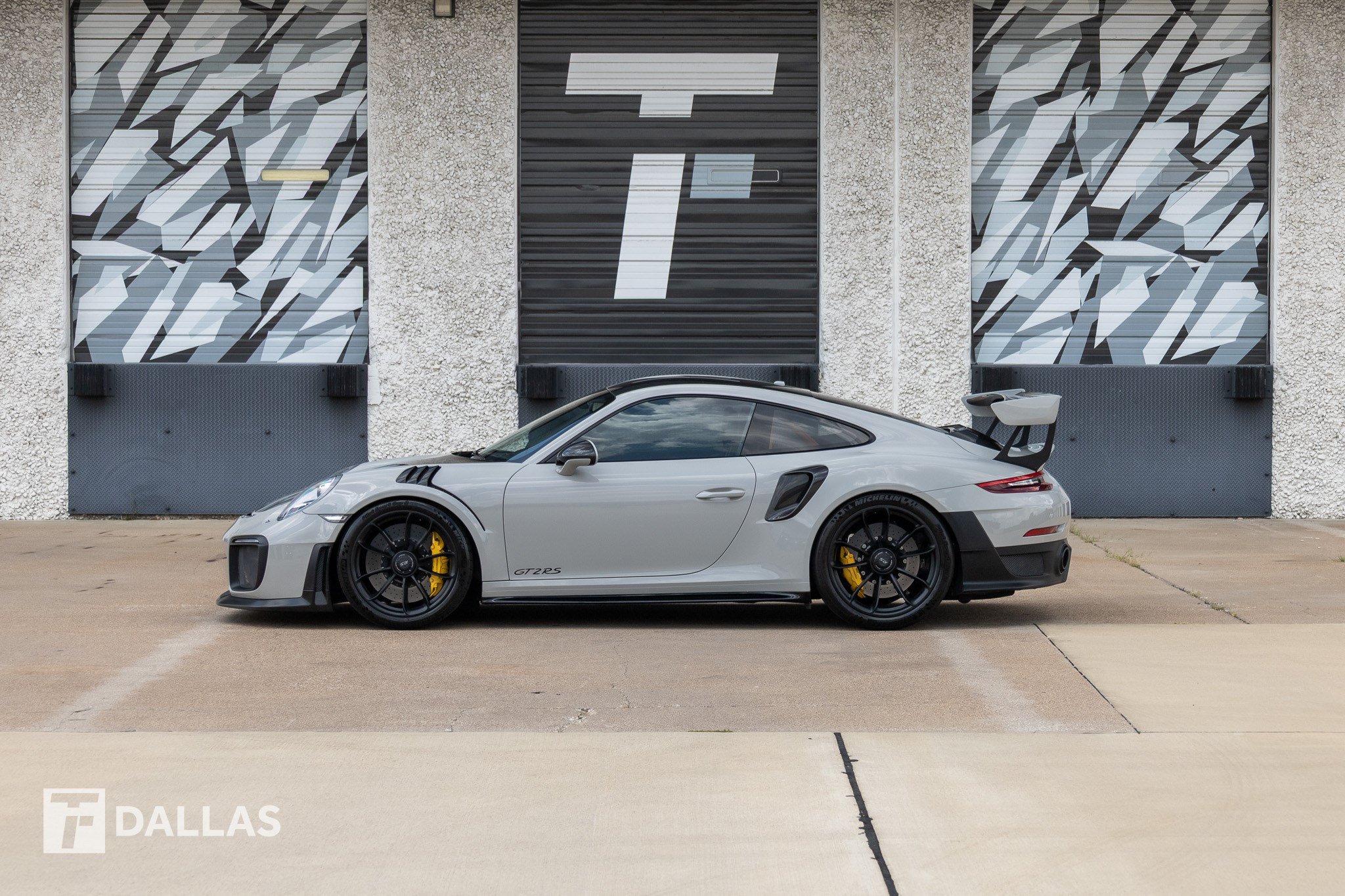 Used 2018 Porsche 911 GT2 RS RWD image 7
