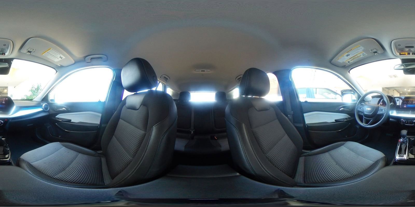 Used 2025 Chevrolet Trax LT FWD image 42