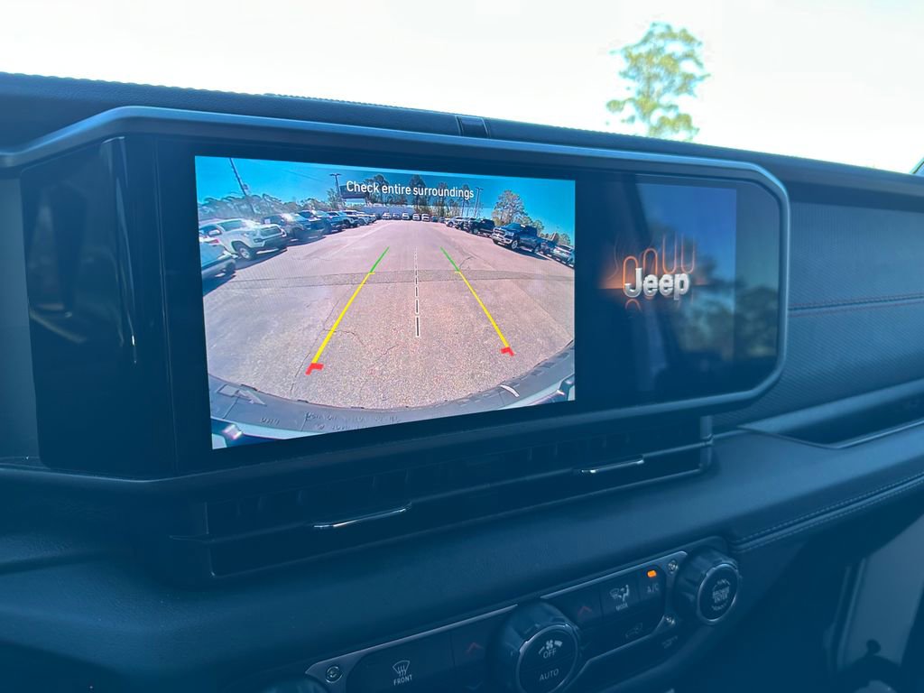 Used 2025 Jeep Wrangler Rubicon image 50