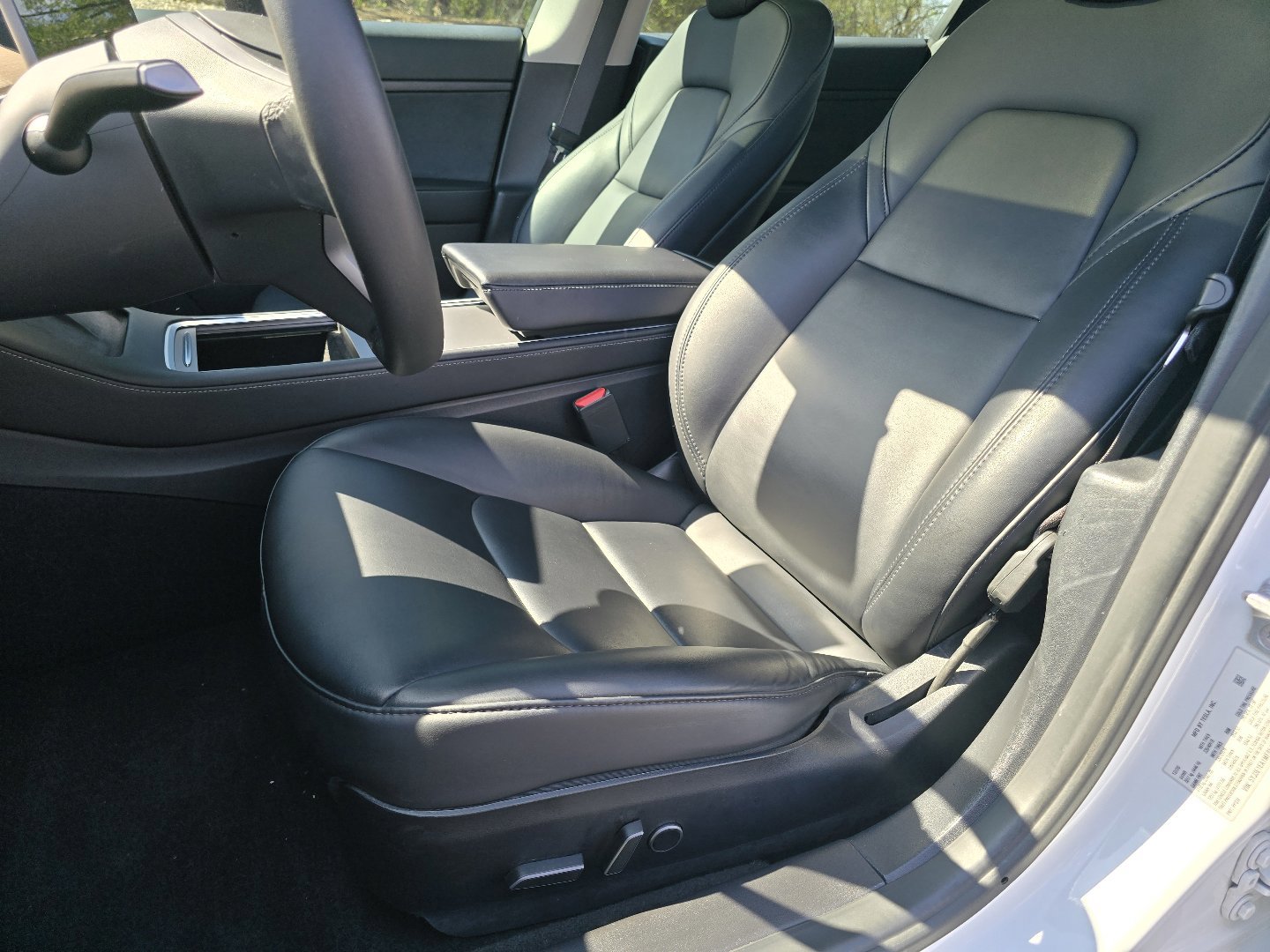 Used 2021 Tesla Model 3 Standard Range Plus image 28