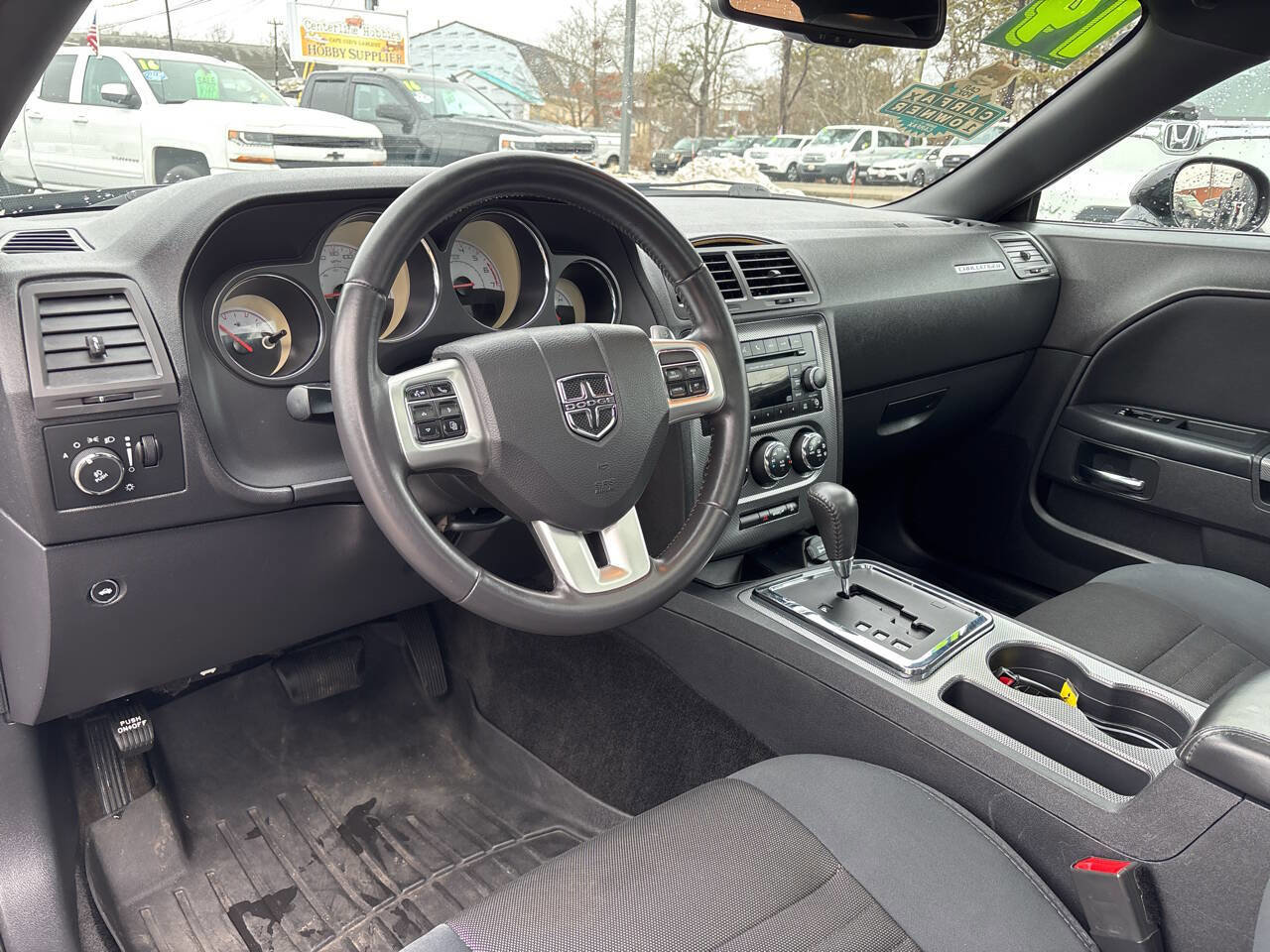 Used 2014 Dodge Challenger R/T RWD image 16