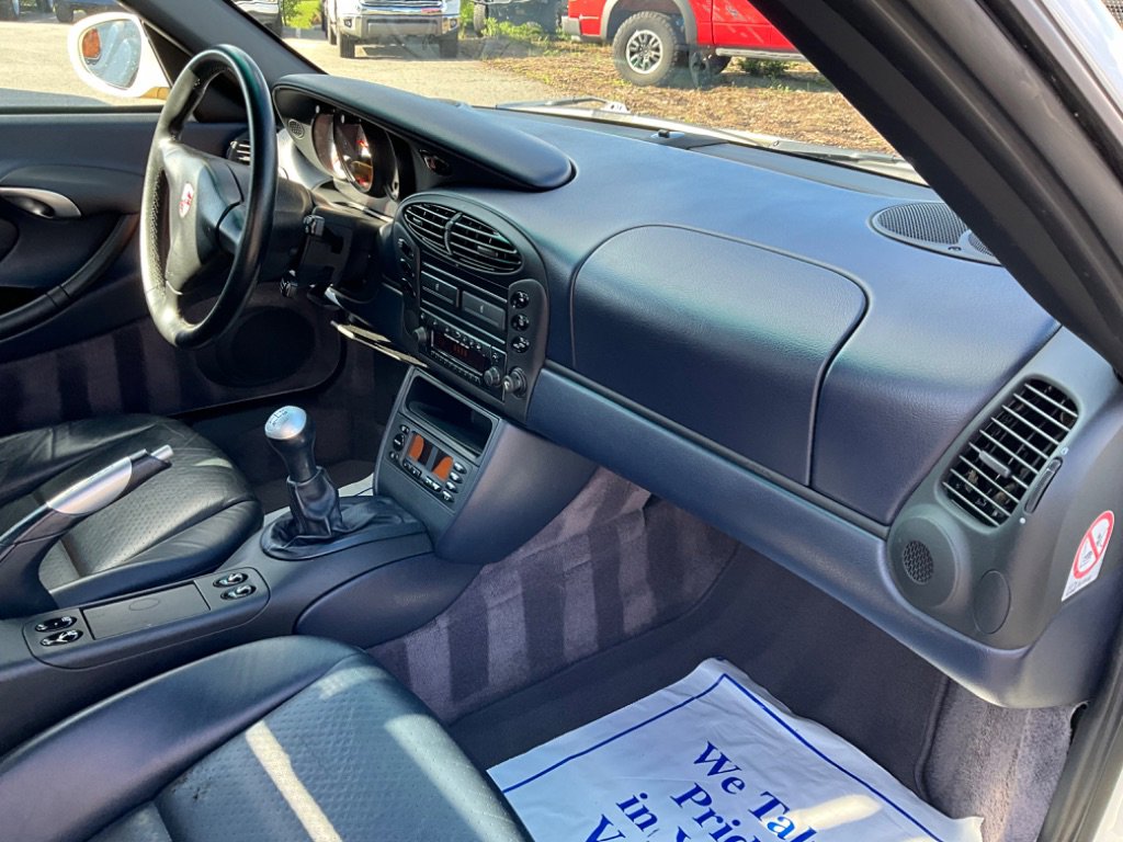 Used 2001 Porsche Boxster image 15