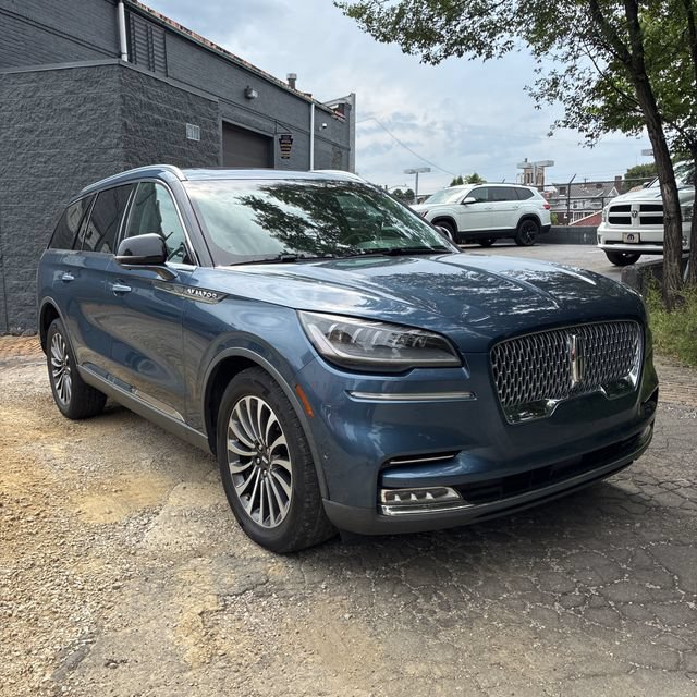 Used 2020 Lincoln Aviator Reserve w/ Equipment Group 201A AWD/4WD image 2