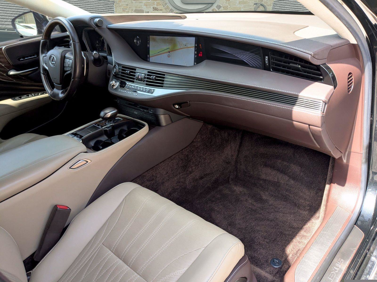 Certified 2020 Lexus LS 500 w/ Interior Upgrade Package RWD image 26
