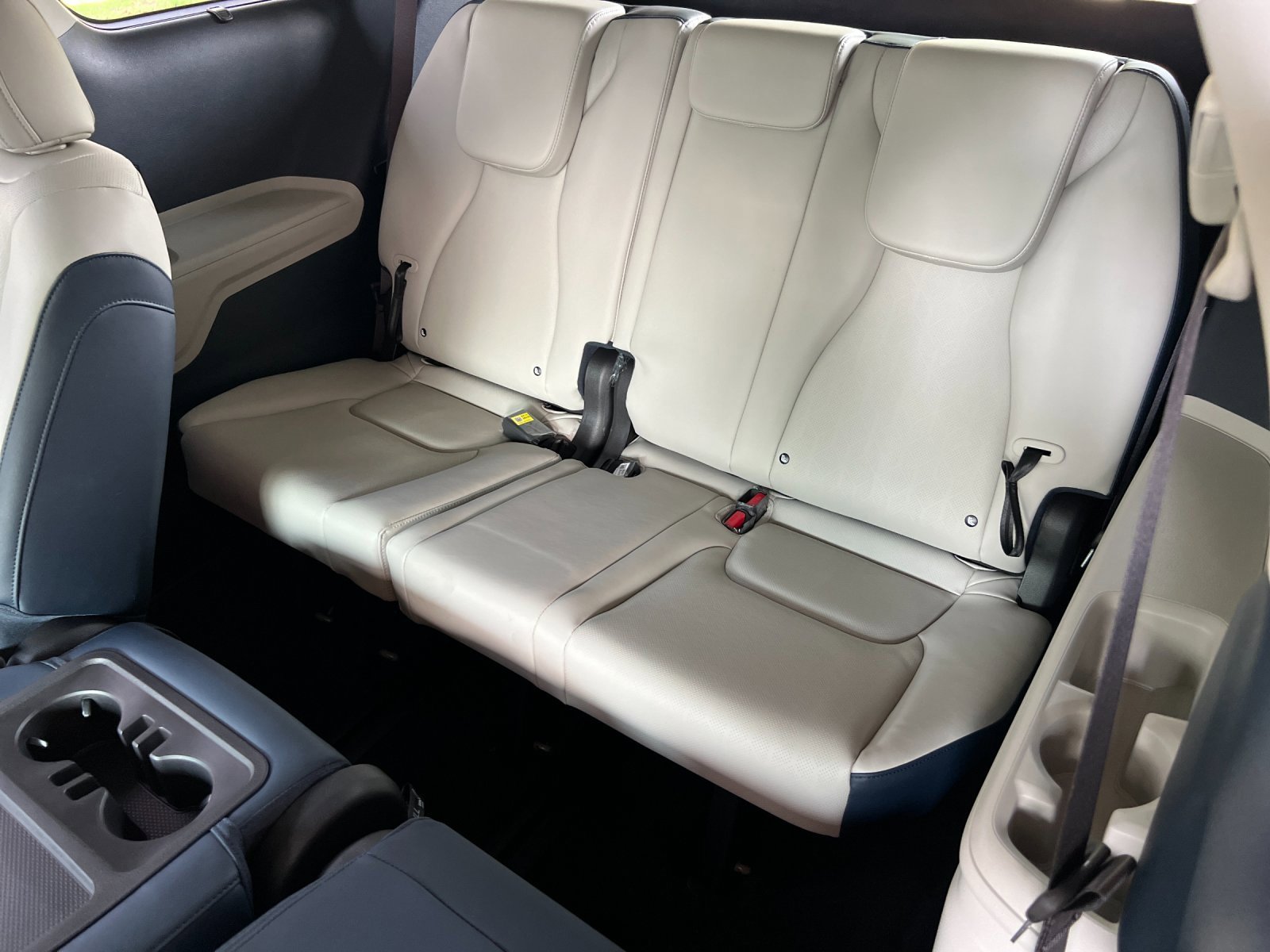 New 2026 Kia Carnival EX image 15