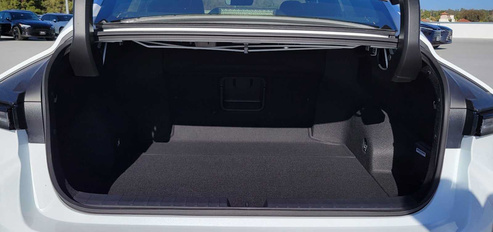 Used 2026 Lexus ES 350e w/ Convenience Package FWD image 14