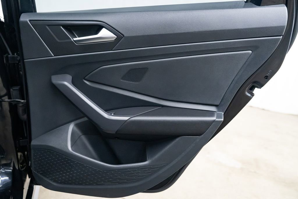 Used 2023 Volkswagen Jetta GLI Autobahn image 29