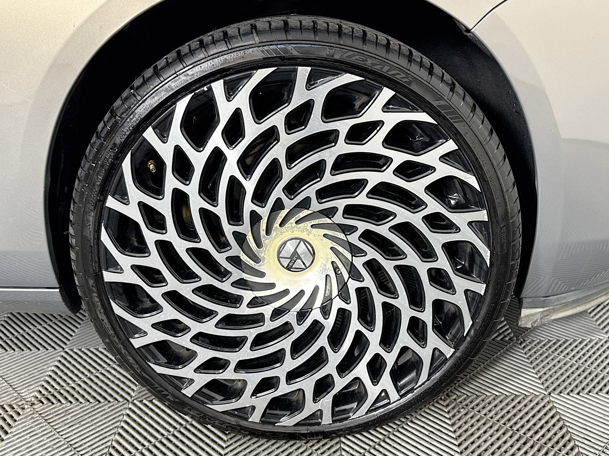 Used 2019 Chevrolet Impala LT w/ Sunroof and Spoiler Package image 57