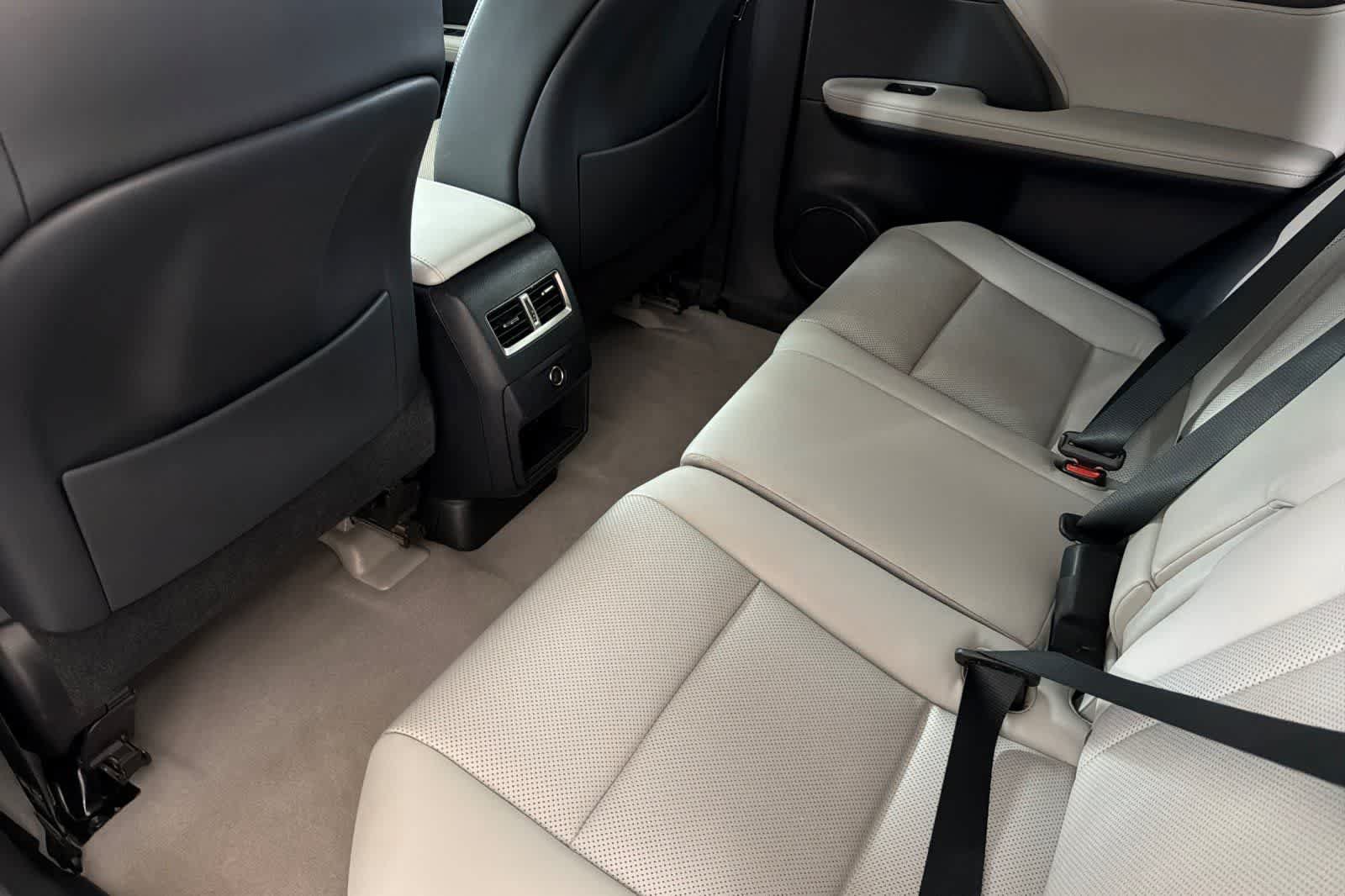 Used 2017 Lexus RX 350 FWD image 4